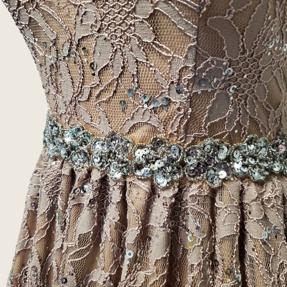 Sequins Lace Cutout Sleeveless Dress - Picture 6 of 9